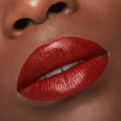 L’Oréal Paris Satin Batom Color Riche - 1990 Le Bordeaux