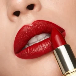 L’Oréal Paris Satin Batom Color Riche - 300 Le Rouge Paris