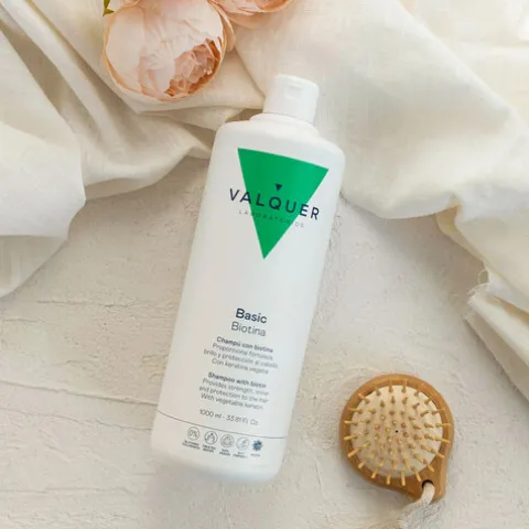 Valquer Basic Biotina Shampoo Fortalecedor